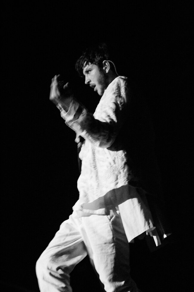 Oscar and the wolf tbs-8